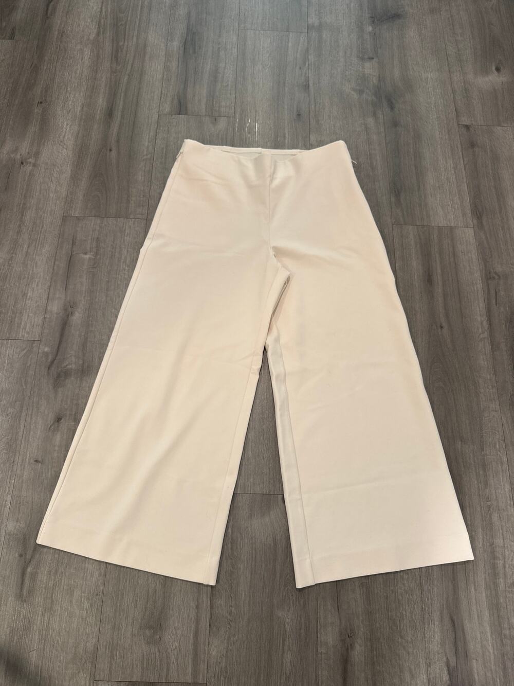 Chico's So Slimming 180 Juliet Wide-Leg Crop Fashion English Cream Pants Sz 1